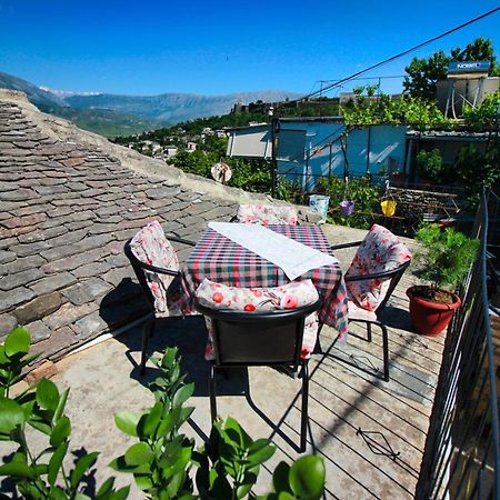 Guest House Denis Gjirokaster Ngoại thất bức ảnh