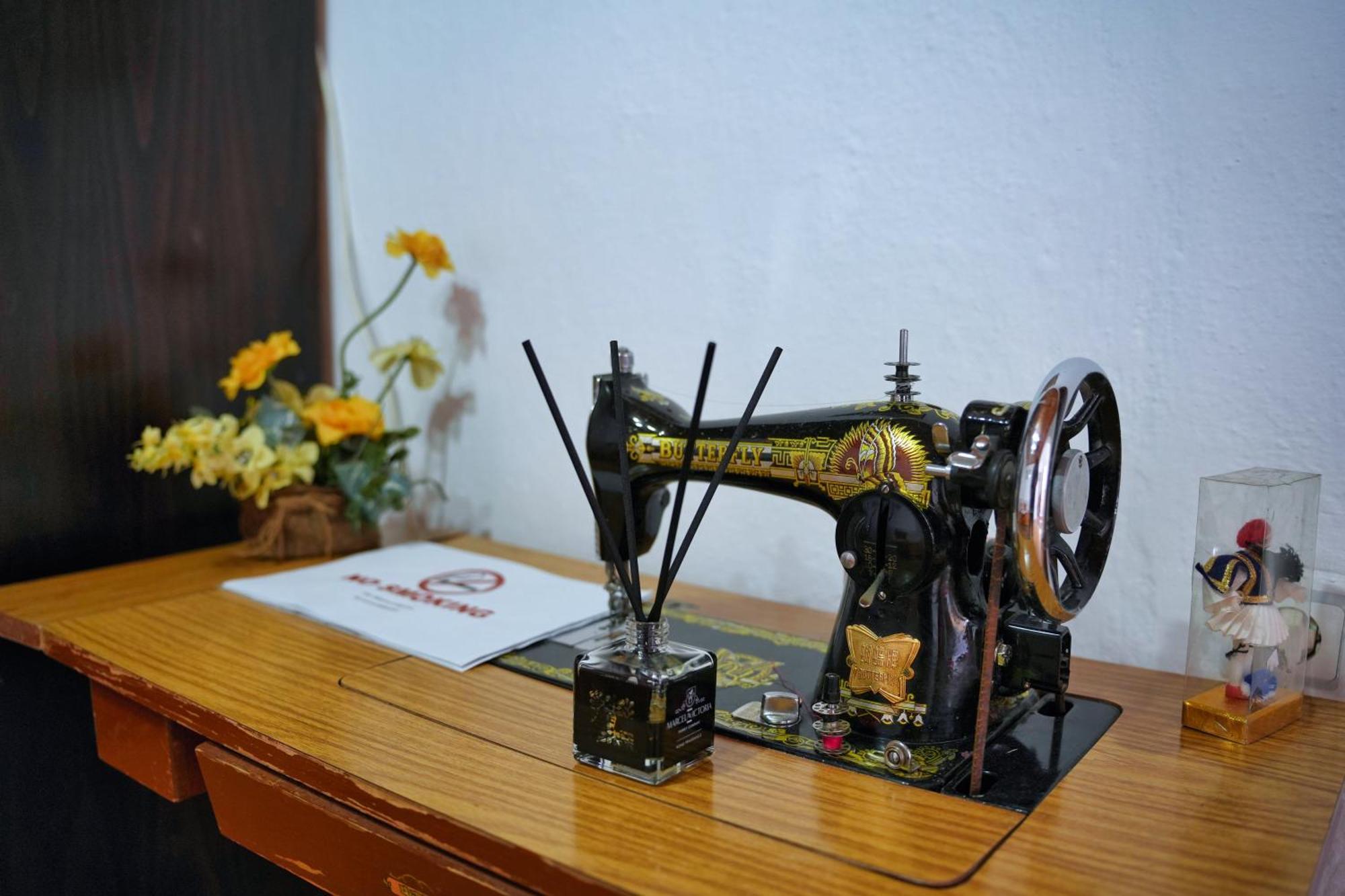 Guest House Denis Gjirokaster Ngoại thất bức ảnh